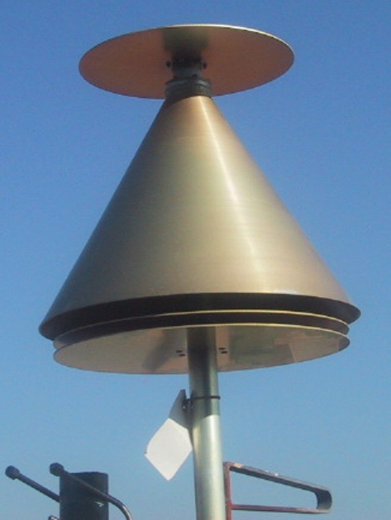 Real photograph: Dettaglio tecnico per Guida alla ricezione e decodifica VDL Mode 2 con chiavetta RTL-SDR e antenna VHF.